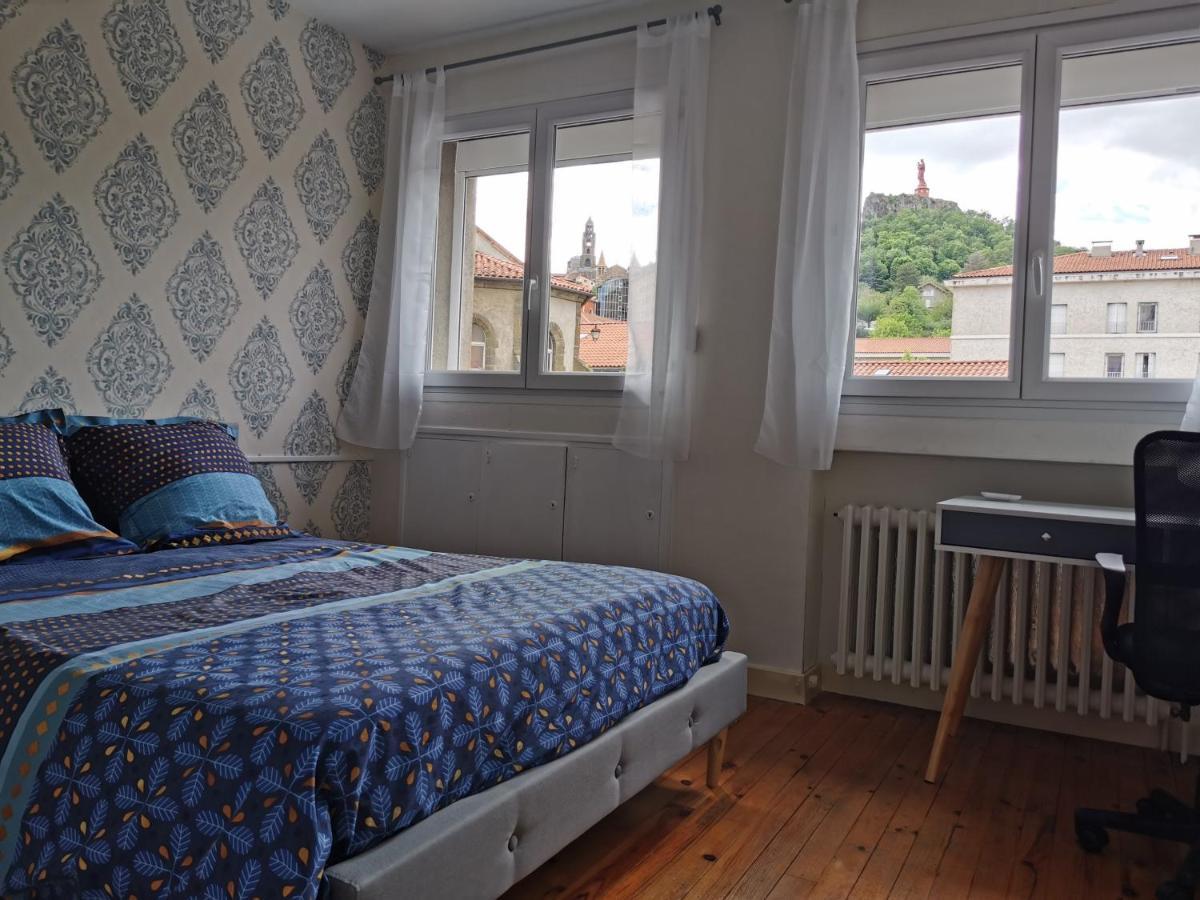 Chambre Privee Dans Appart Partage, Centre Ville, Avec Vue Sur Les Monuments Le Puy-en-Velay Екстериор снимка