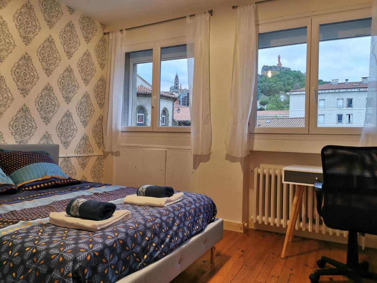 Chambre Privee Dans Appart Partage, Centre Ville, Avec Vue Sur Les Monuments Le Puy-en-Velay Екстериор снимка